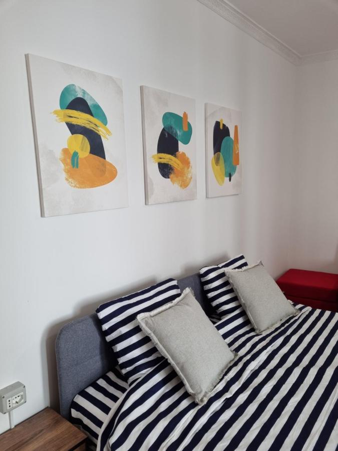 New Modern Studio In Central Tirana Apartman Kültér fotó