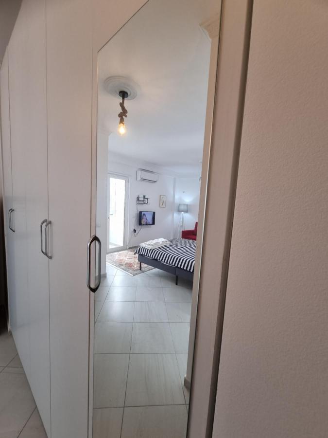 New Modern Studio In Central Tirana Apartman Kültér fotó