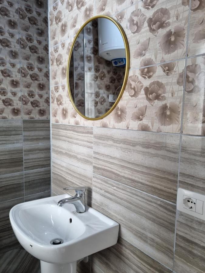 New Modern Studio In Central Tirana Apartman Kültér fotó